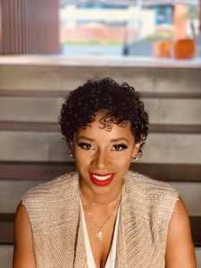 Jessika Julian - Party Host Helpers 