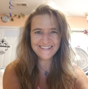 Audrey Munzker - Party Host Helpers 