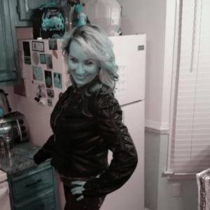 Crissi Von Bergen - Party Host Helpers 