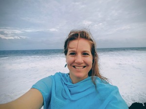 LINDSAY DECHERT - Party Host Helpers